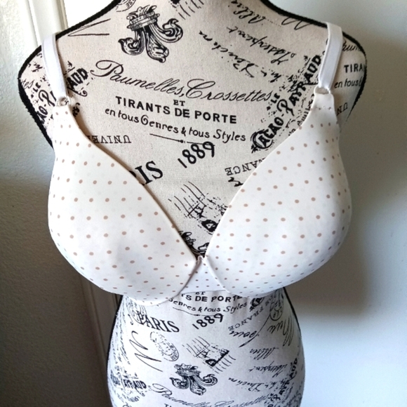 Olga No Side Effects Underwire Contour Bra - Picture 1 of 3